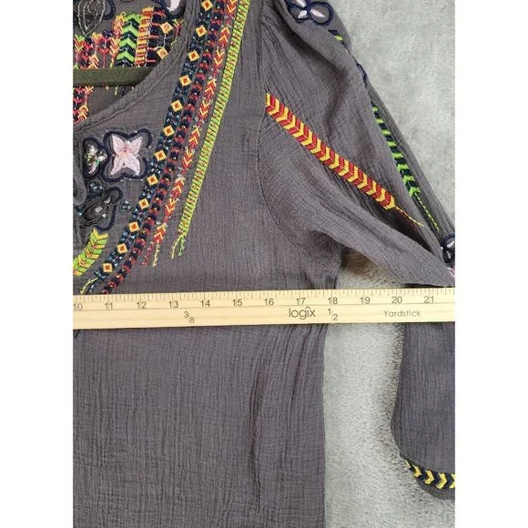 Urban Mangoz Shirt Womens Small Gray Embroidered Beaded Boho Hippie Gypsy Top - Picture 4 of 10
